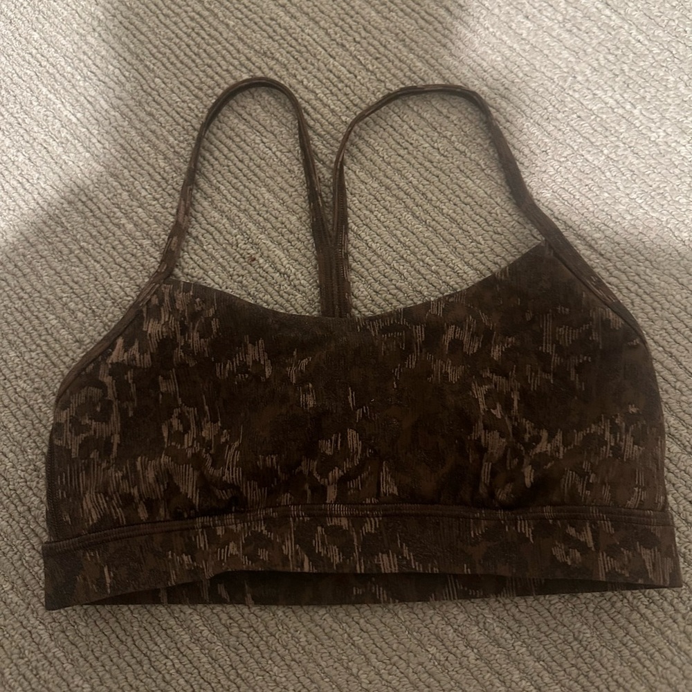 Lululemon flow y bra leopard